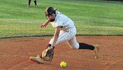 Cape Fear ekes past Pirates in U-8 softball final | Robesonian