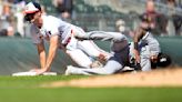 White Sox SS Anderson leaves game with knee soreness
