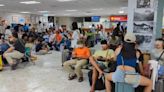 海葵颱風影響客輪停航 遊客擠蘭嶼機場等待班機返台