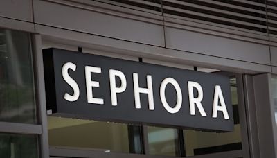 Suspects at large after thousands worth of merchandise stolen from Sephora in Novato