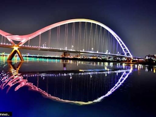 新月橋新月橋修護工程於7/17公開上網 橋梁光雕重新開啟