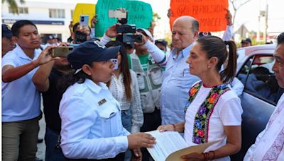 Policías estatales de Campeche le entregan pliego petitorio a Sheinbaum; piden destitución de mandos | El Universal