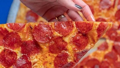 Esta es una de las mejores pizzas al estilo Nueva York en Buenos Aires: su especialidad es la de pepperoni de 50 centímetros de diámetro