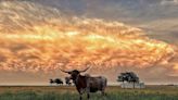Thunderstorms brought jaw-dropping sunsets to West Texas