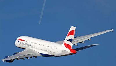 An Airbus A380 flying to London turned back when the powerful scent of laundry detergent made people feel sick and dizzy