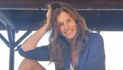 Cindy Crawford Shares Patriotic Throwbacks for Fourth of July — Featuring a Sexy Star-Spangled Bikini!