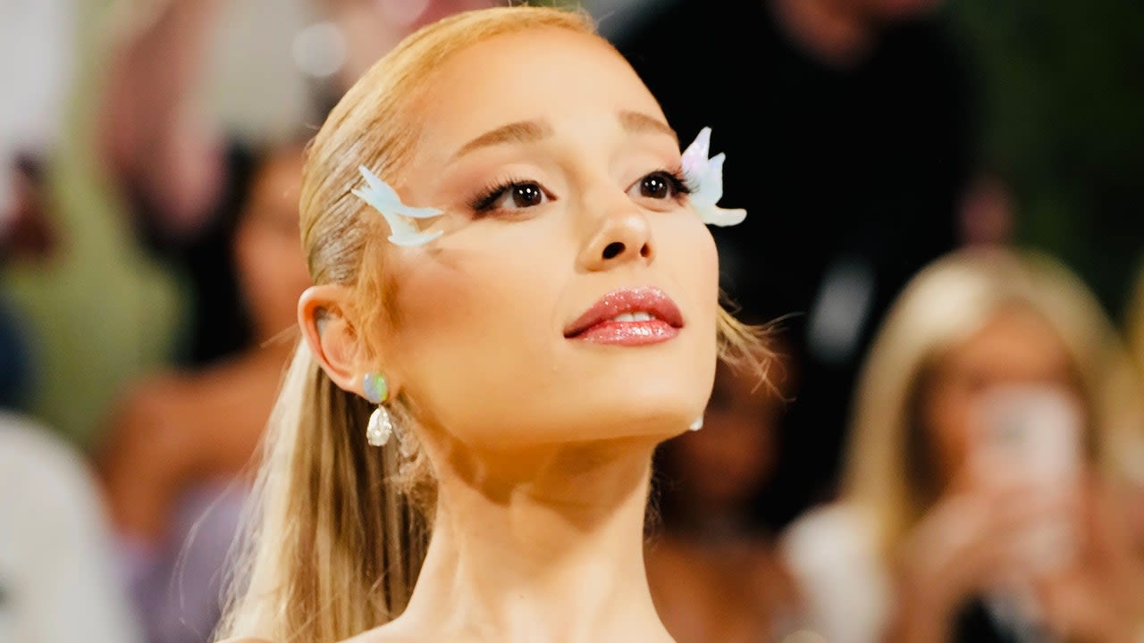 Ariana Grande's Style Has Gone Full '60s