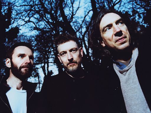 Snow Patrol Announce First New Album in Six Years, ‘The Forest Is the Path’