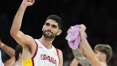 Santi Aldama leads Spain past Giannis-led Greece