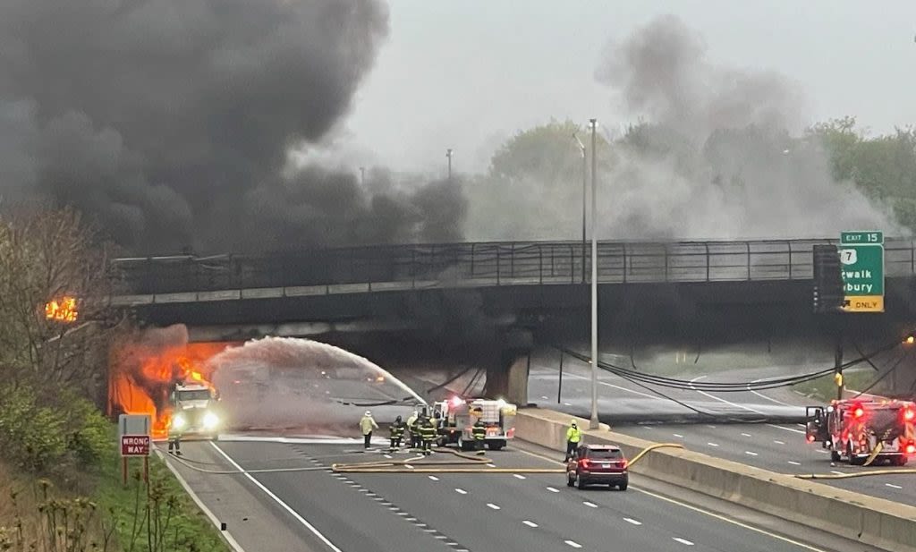 Fiery tanker truck crash closes I-95 in both directions in Norwalk, Conn.