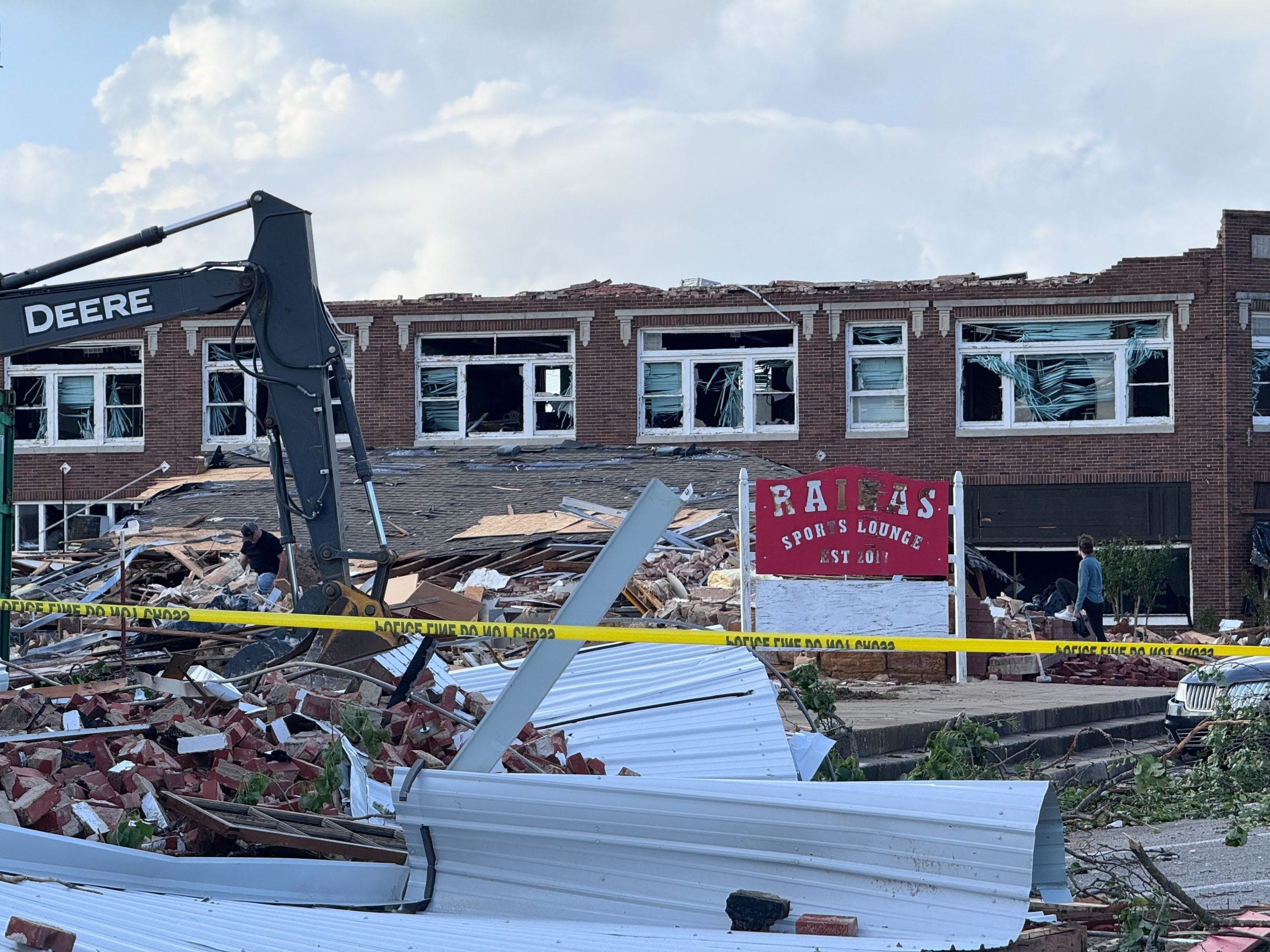 Sulphur, Oklahoma, business owners cope with catastrophic tornado damage