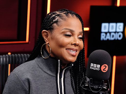 Janet Jackson reveals who her famous cousins are