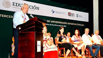 Llama Bedolla a universidades interculturales indígenas a la preservación de recursos naturales