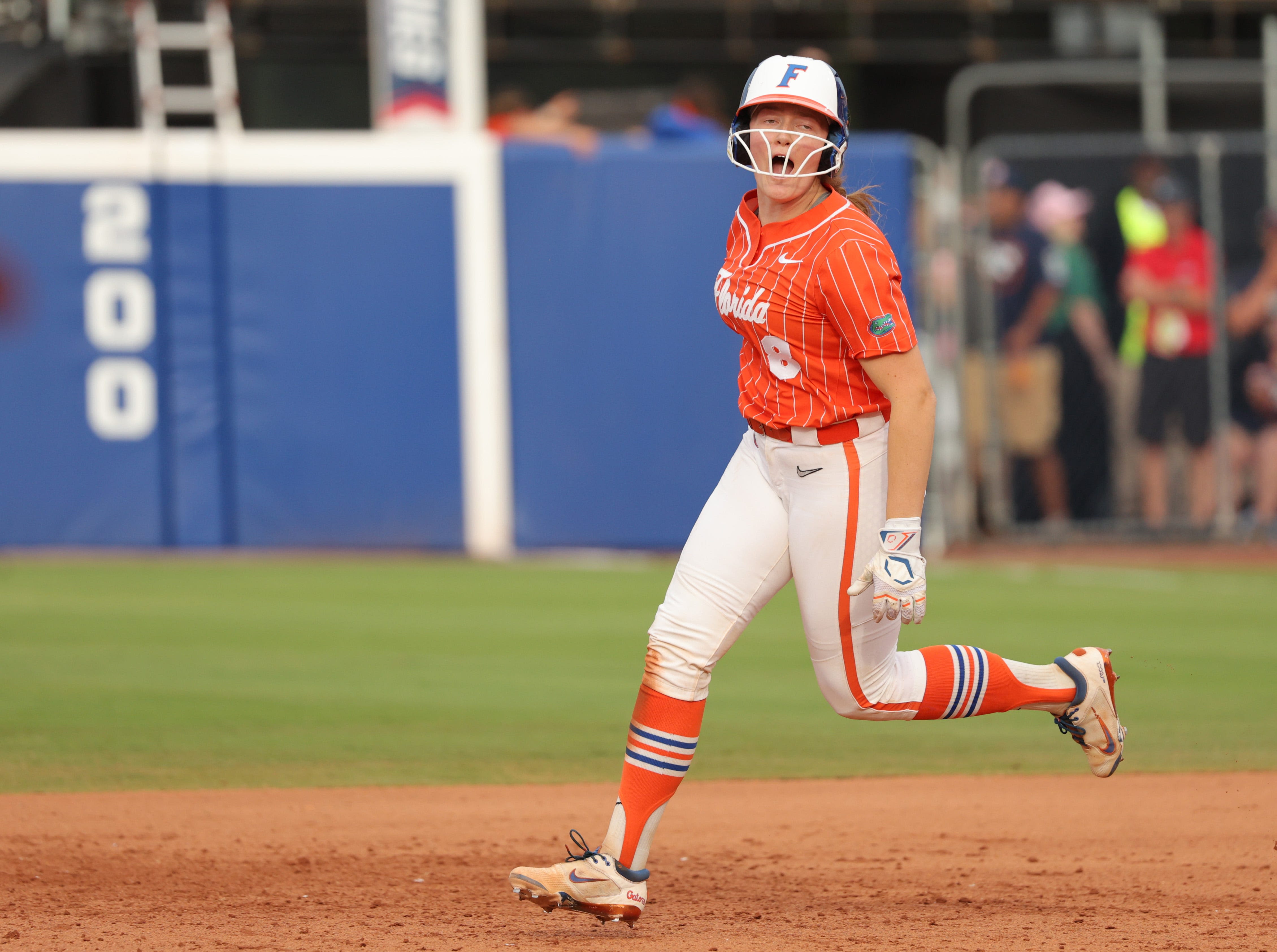 Florida's Jocelyn Erickson ready for 'fun' WCWS semifinal vs former OU softball teammates