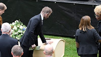 David Beckham comparece em funeral de ex-técnico Sven-Goran Eriksson, na suécia