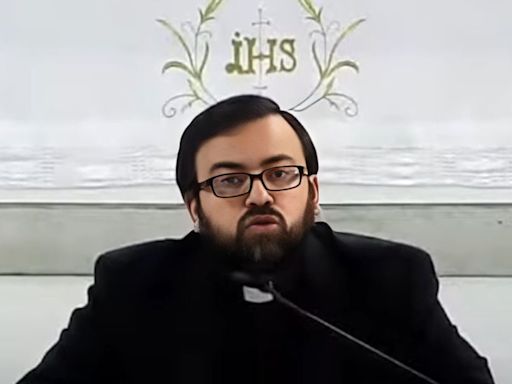Roberto Valderrama: expulsan a sacerdote experto en exorcismos denunciado por abusos - La Tercera