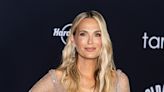 At 50, ‘Sports Illustrated’ Model Molly Sims Says She Isn’t ‘Trying to Look 20’