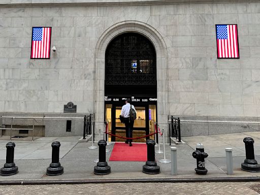 Stock market today: Big tech stocks dive again to halt Wall Street's record-setting rally