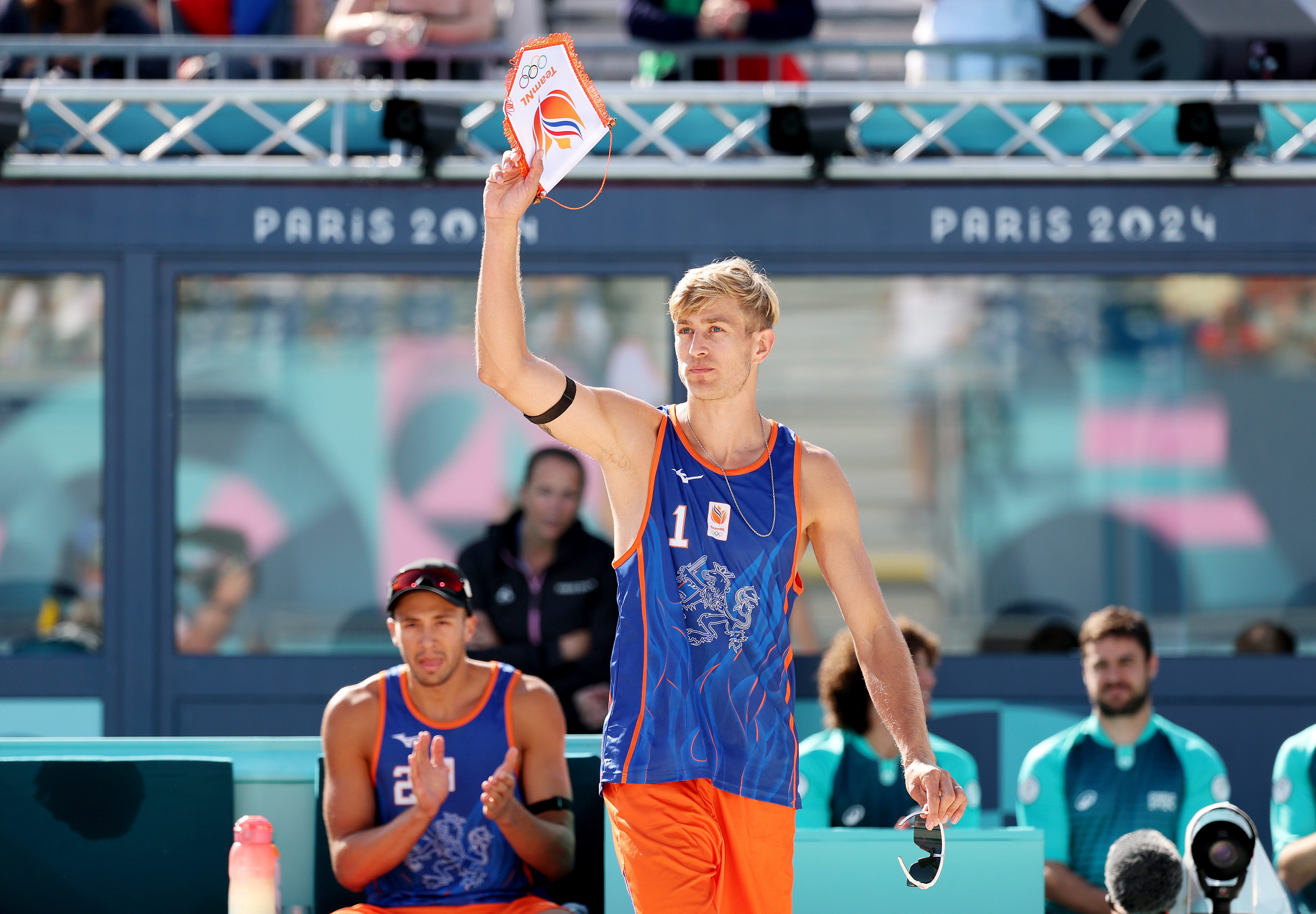 Steven van de Velde played a volleyball match Sunday, and the Paris Olympics lost