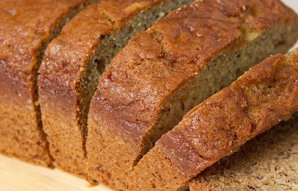 'Easy' banana bread recipe stays 'moist for days'