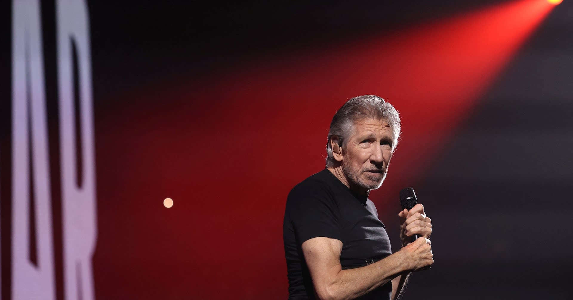 Roger Waters busy on new album, says Pink Floyd reunion 'not in me'