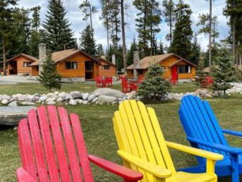 "Becker's is still standing": Log cabin resort survives Jasper wildfire | News