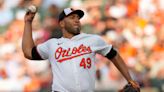 Albert Suárez pitches another gem, helping the Orioles win fifth straight