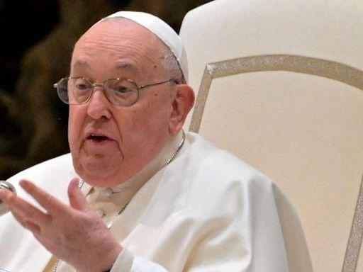 Acusan al papa Francisco de decir un insulto homofóbico en una reunión a puertas cerradas