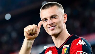 Roma monitoring Genoa’s Albert Gudmundsson as interest from other Serie A teams fades