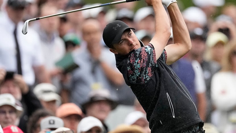 Jordan Spieth’s left wrist injury isn’t getting better; it’s also not getting worse