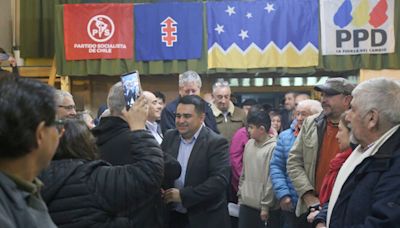 Precandidatos a alcaldes cerraron sus campañas