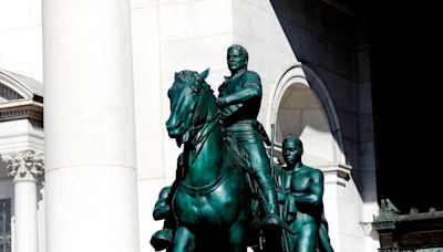 Nueva York escondió una estatua de Theodore Roosevelt señalada de racista