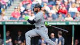White Sox third baseman Yoán Moncada leaves the game with a left adductor strain