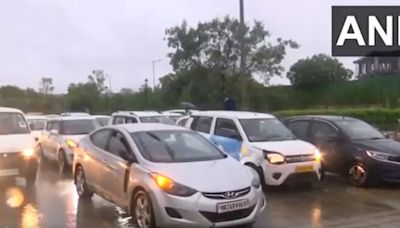 Delhi weather alert: Heavy rain causes traffic delays around IGI Airport Terminal 1. Check list of waterlogged areas | Today News