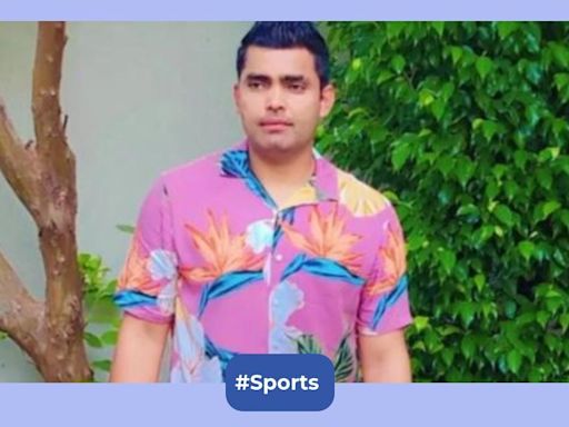 Pakistani cricketer Umar Akmal rocks pink floral shirt, internet calls him 'Barbie'