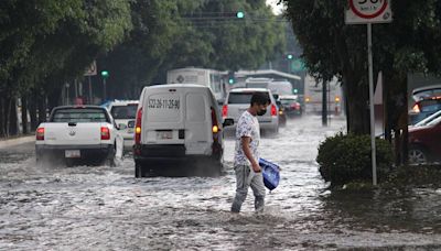 Pronostican lluvias fuertes y posibles tornados para este fin en Puebla