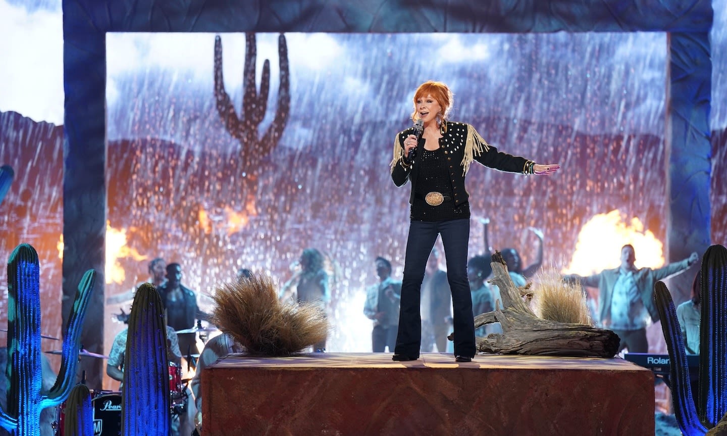 Reba Debuts New Single 'I Can't' On NBC's 'The Voice'