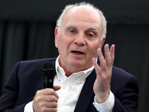 Uli Hoeneß on Bayern Munich’s transfer activity: “No more players will come unless two or three players leave first”