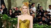 Elizabeth Debicki Is a Dior-Clad Titania With Knee-Length Hair at the Met Gala