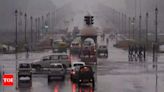 Delhi weather update: Rain causes traffic disruptions in several areas - Times of India