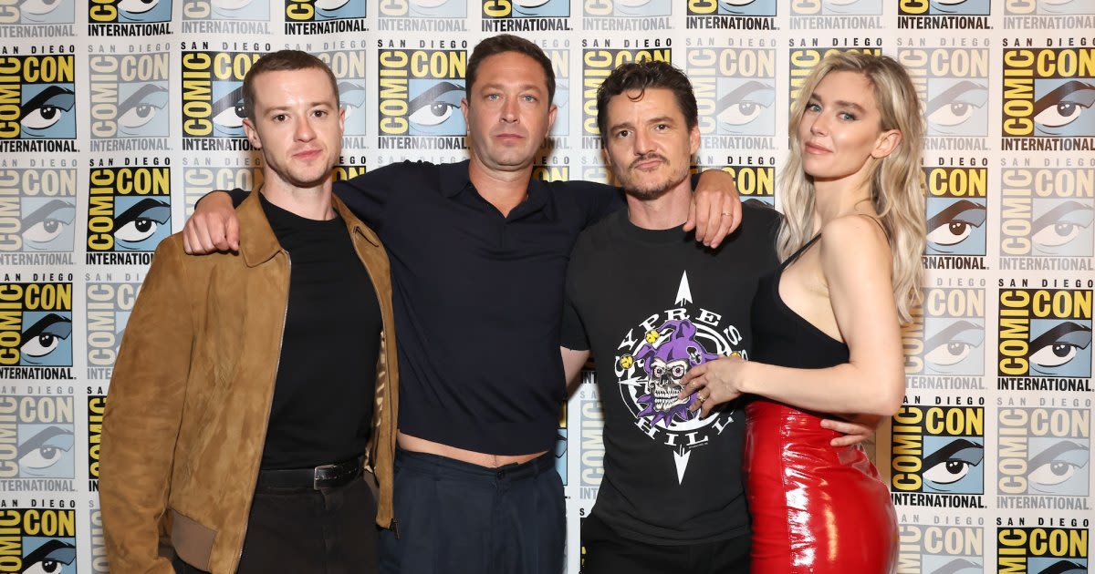 Pedro Pascal and Fantastic Four Cast Hug Before Comic-Con Debut