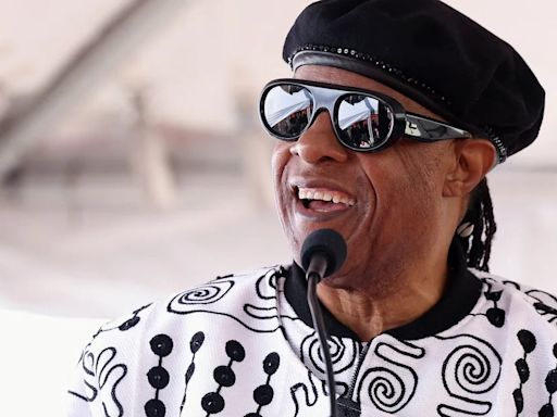 Stevie Wonder cumple años: la ceguera a los días de nacer, su talento de niño prodigio y sus 9 hijos con cinco mujeres