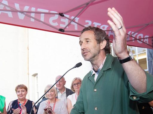 Chris O’Dowd lauds ‘head-the-balls masquerading as creative types’ as he opens Boyle Arts Festival