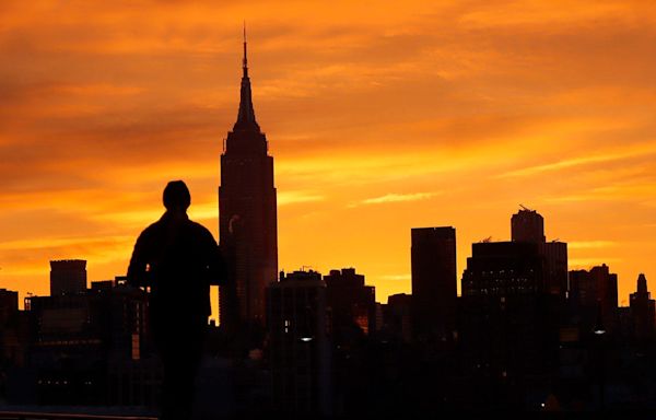 On this day in history, May 1, 1931, Empire State Building opens during Great Depression