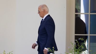 Crece la presión para que Joe Biden "pase el testigo" y ya son 38 congresistas demócratas los que piden que se retire