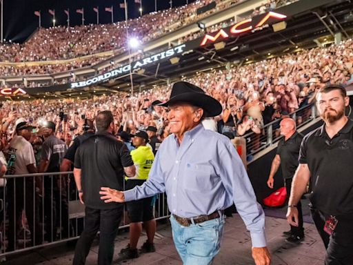 George Strait breaks attendance records with show at Texas A&M’s Kyle Field