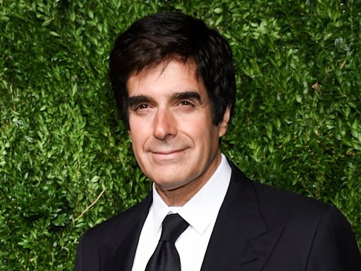 El mago David Copperfield es acusado de conducta sexual inapropiada por 16 mujeres - La Opinión