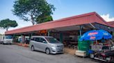 Kway Chap: Elderly couple selling homely kway chap at hidden Jalan Benaan Kapal coffeeshop for 21 years