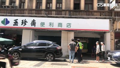 百年玉珍齋建物水泥塊剝落砸車 女駕駛早一步下車