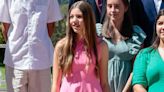 La infanta Sofía estrena un minivestido 'Barbiecore' de Sfera rebajado a 30 euros